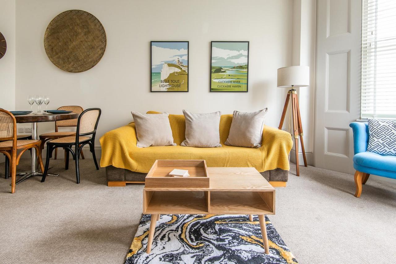 Beautiful, Central, 3 Min Walk From Beach, 2 King Doubles Brighton Exterior photo